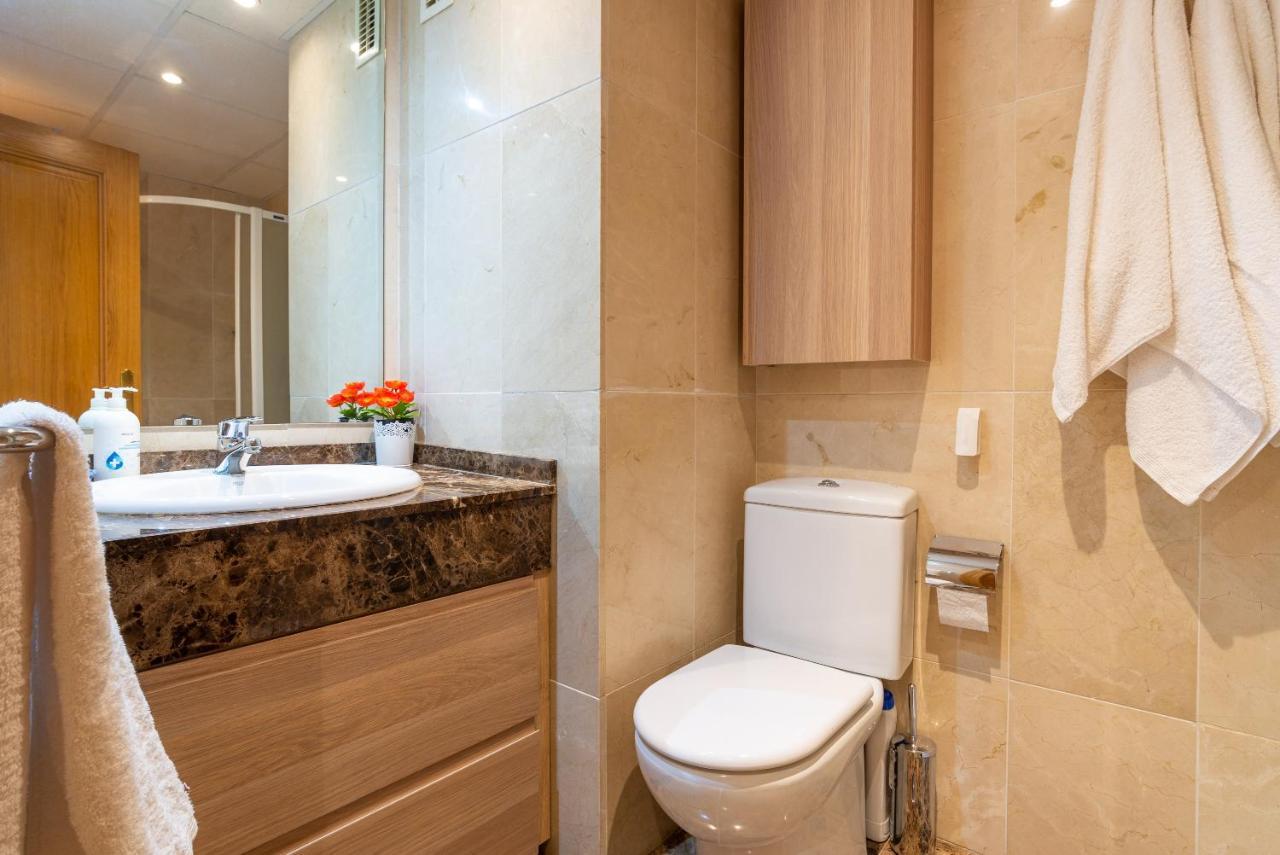 מאלגה Apartamento Con Parking Puerto Nuevo 8 מראה חיצוני תמונה